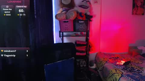 Robin online show from February 14, 1:08 pm