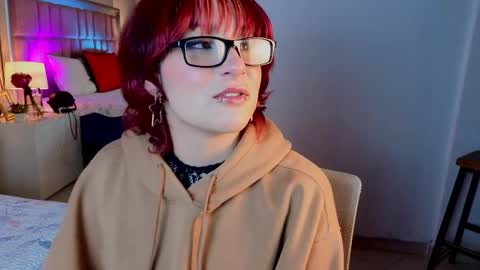 robin D online show from April 5, 8:50 pm