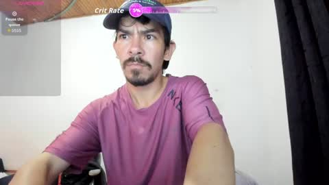 Snapshot of robindominique chatting on June 20, 12:47 am Robin online show from June 20, 12:47 am
