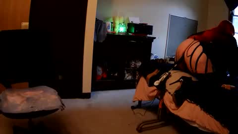 RobinHEAD online show from March 16, 1:59 pm