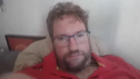 robinouhot online show from October 31, 8:15 am