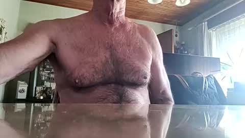 robke1966 online show from April 8, 6:02 am