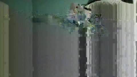 Snapshot of roblee122 chatting on February 16, 4:41 am roblee122 online show from February 16, 4:41 am