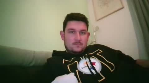 Snapshot of robtheman94 chatting on November 2, 10:01 pm Robin online show from November 2, 10:01 pm