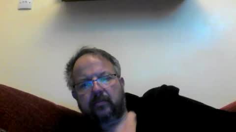 robxx32 online show from April 2, 5:38 am