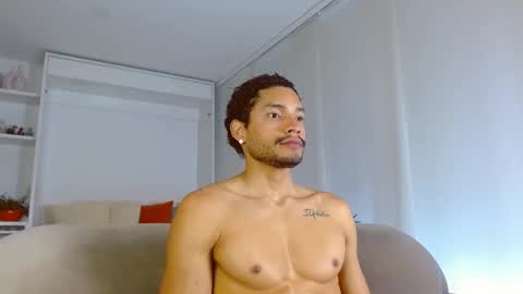 roby_millerr online show from February 12, 3:05 pm