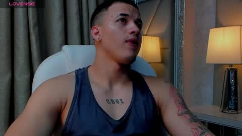 rocco_santos online show from October 17, 12:25 am