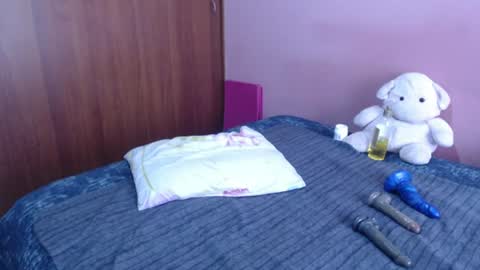 Snapshot of rochelle_xxx chatting on June 18, 1:26 pm Rochelle online show from June 18, 1:26 pm