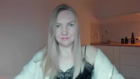 Snapshot of rock__baby chatting on July 31, 9:58 pm rock__baby online show from July 31, 9:58 pm