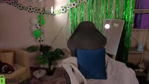 Snapshot of rockett_bunny chatting on July 9, 9:13 am Rockett online show from July 9, 9:13 am