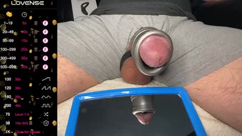 Snapshot of rockhardstar72 chatting on January 4, 12:37 am Bonez online show from January 4, 12:37 am