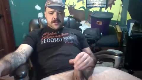 Snapshot of rockinoutwithmycokout chatting on February 19, 9:39 am rockinoutwithmycokout online show from February 19, 9:39 am