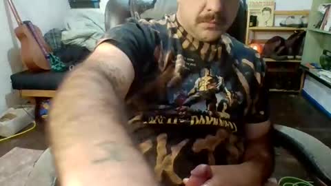 Snapshot of rockinoutwithmycokout chatting on October 20, 12:55 am rockinoutwithmycokout online show from October 20, 12:55 am