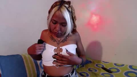 Snapshot of rocxan_gilverth chatting on October 11, 5:44 pm rocxy online show from October 11, 5:44 pm