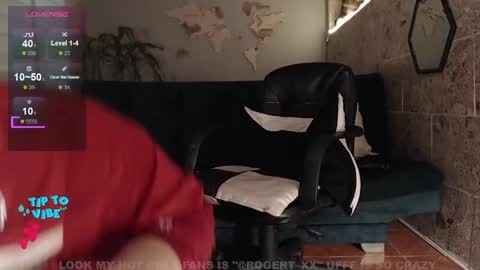 Snapshot of rogert_xx chatting on March 4, 2:06 am Rogert online show from March 4, 2:06 am