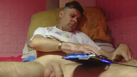 Snapshot of rogobeteilie chatting on April 16, 8:09 pm Banderas online show from April 16, 8:09 pm