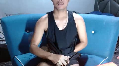 Snapshot of rogueprince_jace chatting on February 13, 2:51 am Jace online show from February 13, 2:51 am