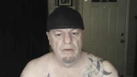 roinaz online show from December 28, 8:15 pm