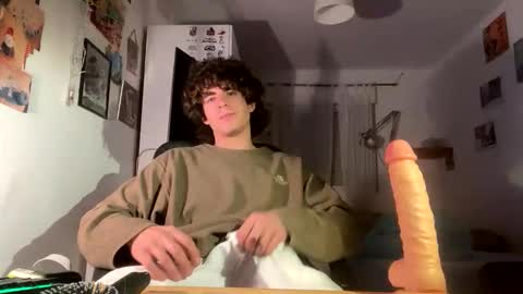 Snapshot of rokyyyyyyyy363545 chatting on February 25, 12:20 am rokyyyyyyyy363545 online show from February 25, 12:20 am