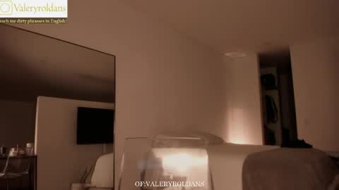Snapshot of roldansvalery chatting on May 1, 2:16 am Valery Roldans online show from May 1, 2:16 am