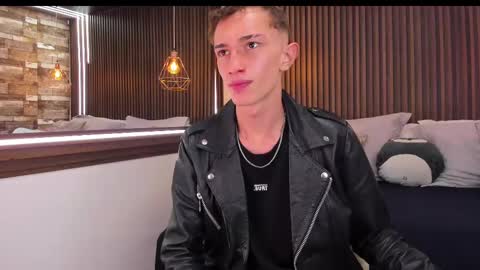 Snapshot of rolito18_ chatting on March 9, 4:27 am twink juli online show from March 9, 4:27 am
