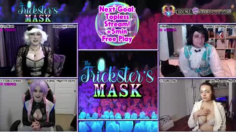 Snapshot of rollseduction chatting on May 7, 11:43 pm Roll For Seduction online show from May 7, 11:43 pm