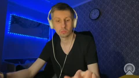 Snapshot of roma305991 chatting on April 29, 7:09 pm roma305991 online show from April 29, 7:09 pm