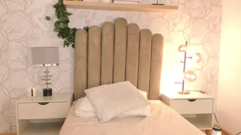   online show from December 31, 2:47 pm