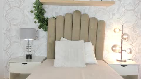   online show from January 12, 11:39 am