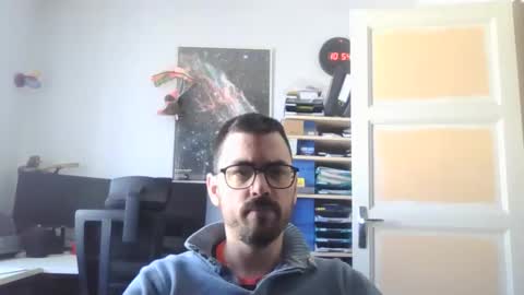Snapshot of romainb72 chatting on March 30, 9:54 am romainb72 online show from March 30, 9:54 am