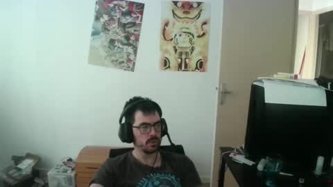 Snapshot of romainb72 chatting on April 29, 5:41 pm romainb72 online show from April 29, 5:41 pm