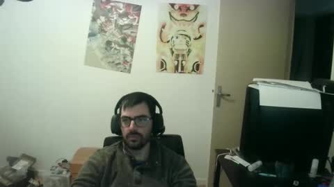 Snapshot of romainb72 chatting on May 4, 6:26 pm romainb72 online show from May 4, 6:26 pm