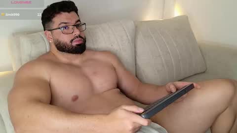 Roman Lux online show from December 5, 6:11 am