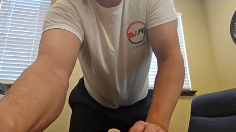 Snapshot of romanteeks chatting on December 20, 9:28 pm romanteeks online show from December 20, 9:28 pm