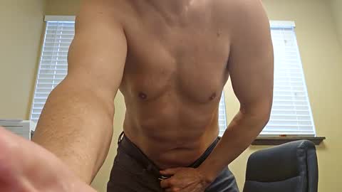 Snapshot of romanteeks chatting on January 24, 8:32 pm romanteeks online show from January 24, 8:32 pm