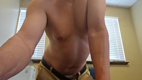 Snapshot of romanteeks chatting on March 11, 10:31 pm romanteeks online show from March 11, 10:31 pm