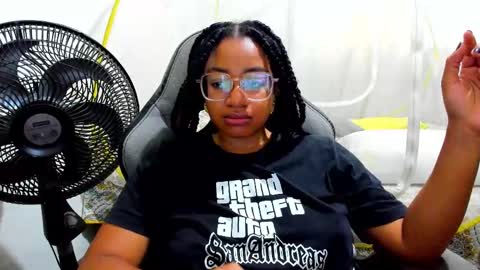 Is A Belle online show from November 3, 3:57 pm