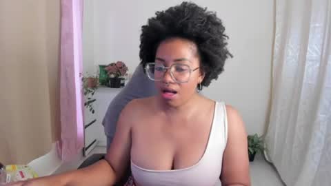 Is A Belle online show from June 8, 9:15 pm