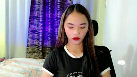 Snapshot of romanticslutxxx chatting on December 6, 9:57 pm empress online show from December 6, 9:57 pm