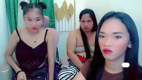 Snapshot of romanticslutxxx chatting on January 12, 1:49 pm empress online show from January 12, 1:49 pm