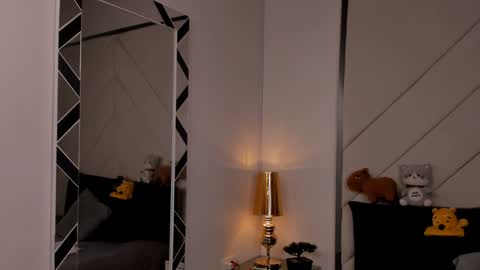 Snapshot of romeo_ricci1 chatting on January 19, 3:42 pm Romeo Ricci online show from January 19, 3:42 pm