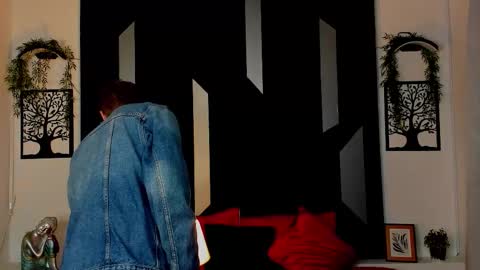 Romeo Ricci online show from November 20, 12:05 pm