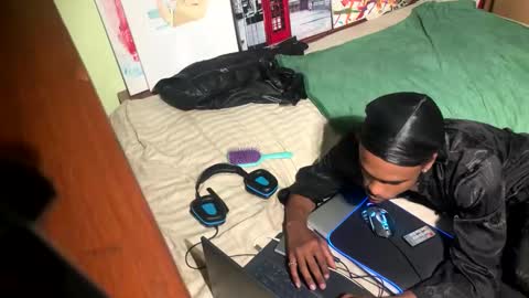 romeotyn online show from February 9, 10:31 am