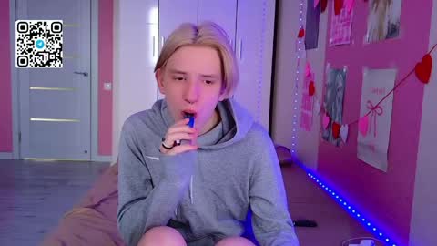 Ron online show from April 15, 4:52 am