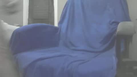 Snapshot of roney58 chatting on January 1, 6:15 am roney58 online show from January 1, 6:15 am