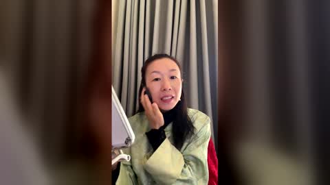 Snapshot of rongrong0329 chatting on April 17, 11:52 pm sui sui online show from April 17, 11:52 pm
