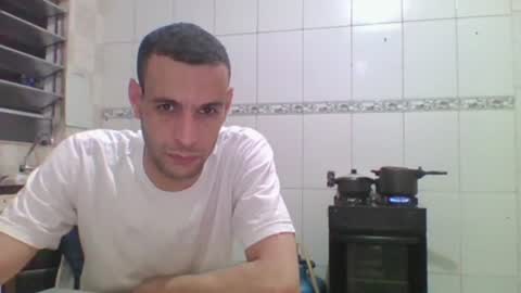 Snapshot of ronnispoto chatting on December 10, 9:33 pm ronny online show from December 10, 9:33 pm