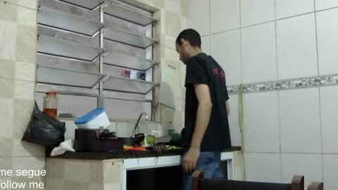 Snapshot of ronnispoto chatting on January 2, 5:29 pm ronny online show from January 2, 5:29 pm