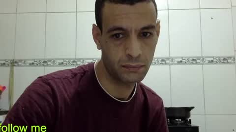 Snapshot of ronnispoto chatting on January 23, 8:25 am ronny online show from January 23, 8:25 am