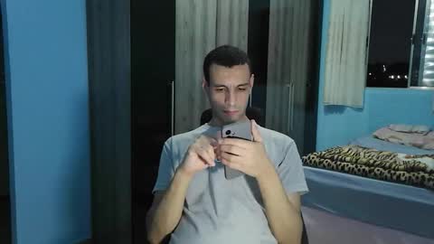Snapshot of ronnispoto chatting on March 5, 9:44 pm ronny online show from March 5, 9:44 pm